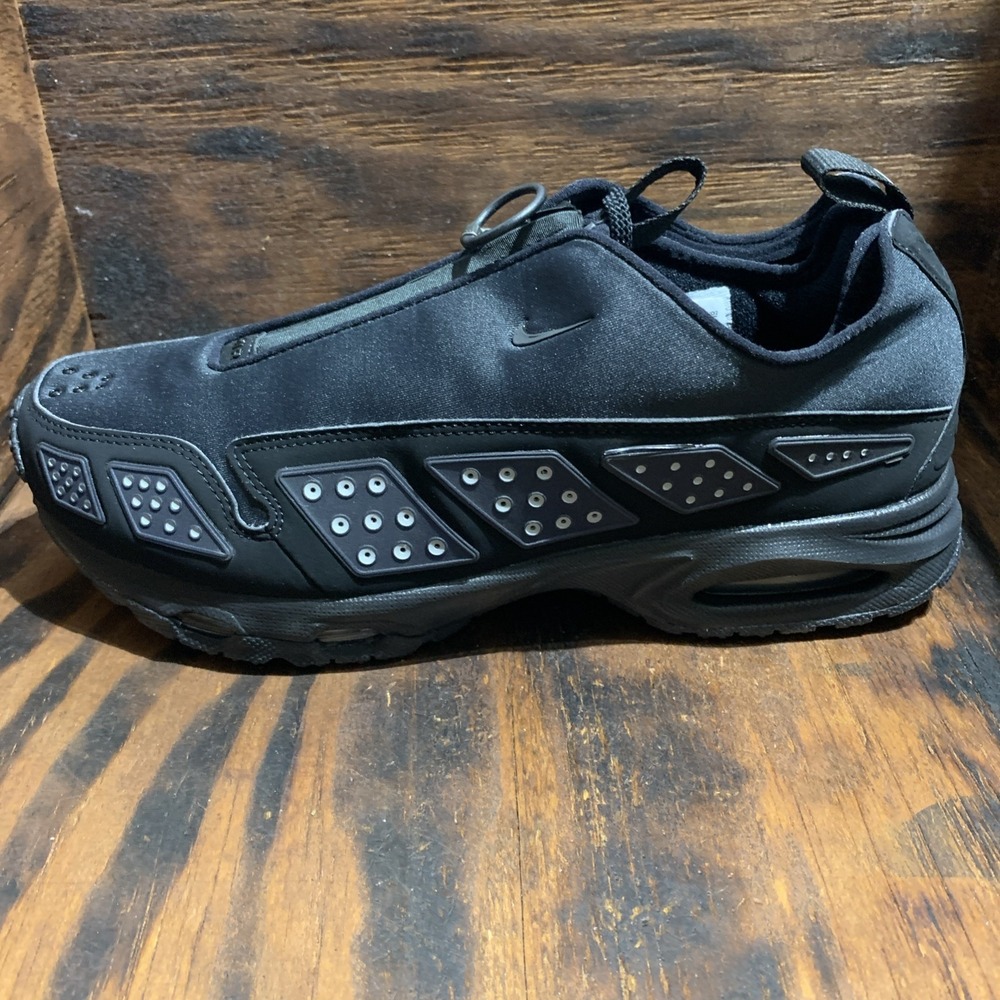 Nike Air Max Sunder Black Metallic Silver FZ2068-001 Women's 11 / Men's 9.5